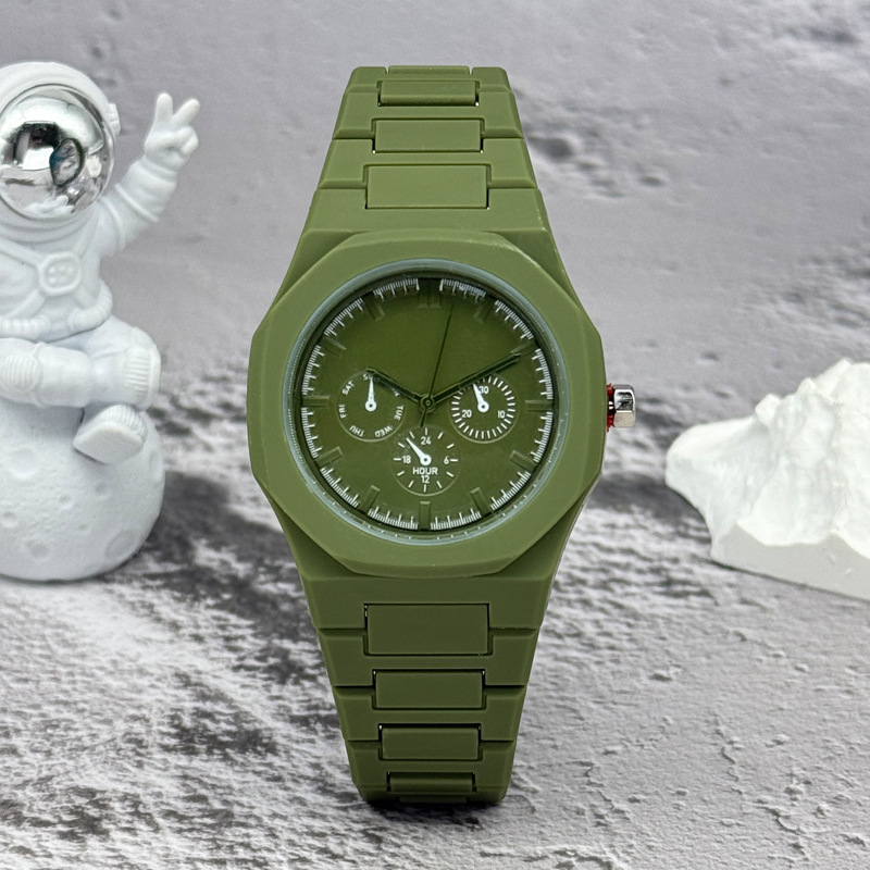 Orologio di Marca Famosa con Q - Luxury Watch Magazine recensione e prezzo
